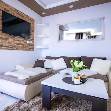 Apartment Nina Ii *