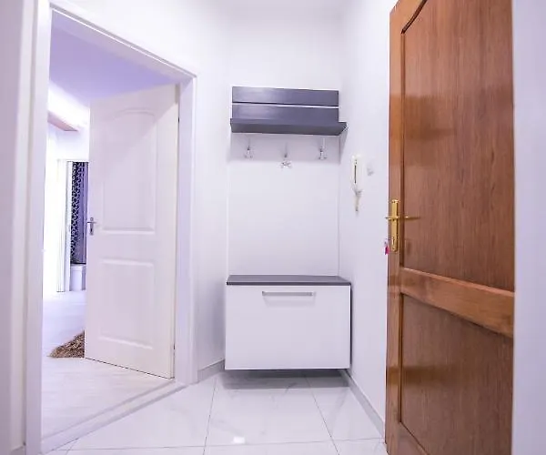 Nina Ii * Sremska Mitrovica